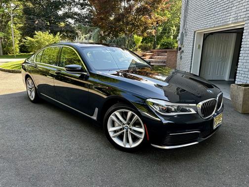 2019 BMW 750 i xDrive