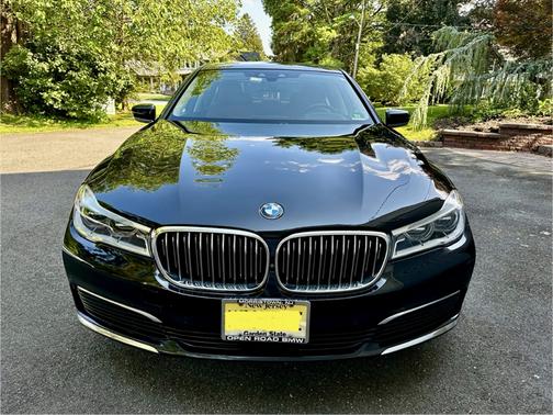 2019 BMW 750 i xDrive