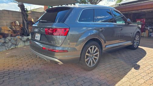 Gray 2018 Audi Q7 3.0T Premium Plus
