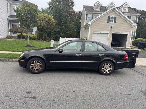 2005 Mercedes-Benz E-Class E320 4MATIC