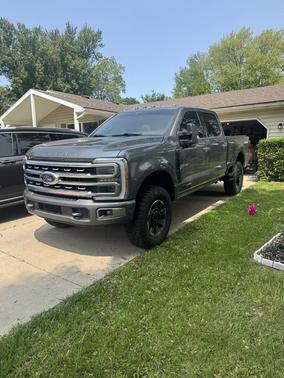 2023 Ford F-350 Platinum