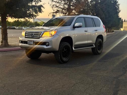 Silver 2011 Lexus GX 460 Base