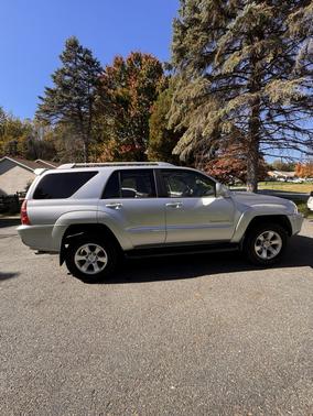 Gray 2004 Toyota 4Runner Sport
