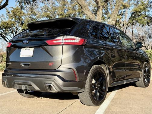 2020 Ford Edge ST