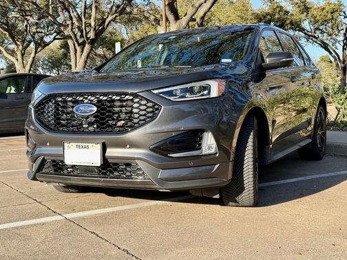 2020 Ford Edge ST