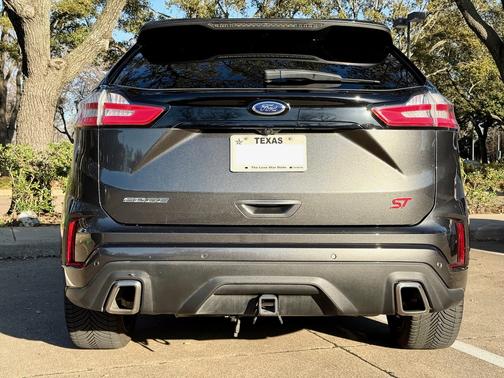2020 Ford Edge ST
