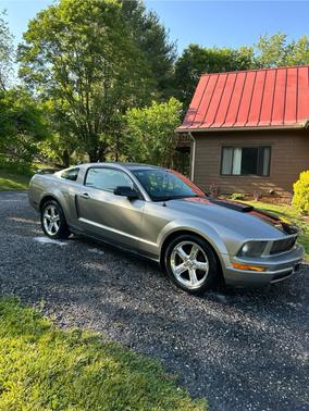 2008 Ford Mustang Base