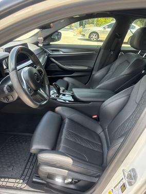 Black 2021 BMW 540 i