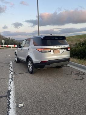 2020 Land Rover Discovery SE
