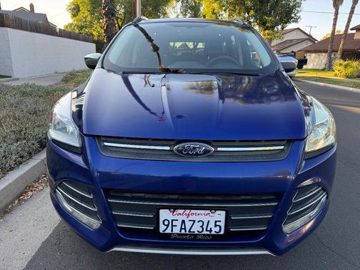 Blue 2016 Ford Escape SE