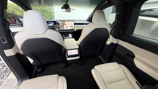 2022 Tesla Model X Plaid