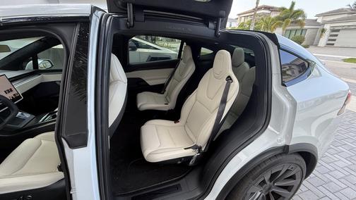 2022 Tesla Model X Plaid
