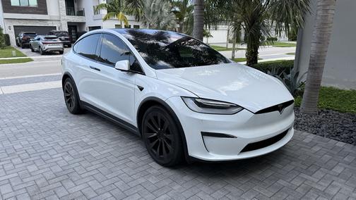 2022 Tesla Model X Plaid