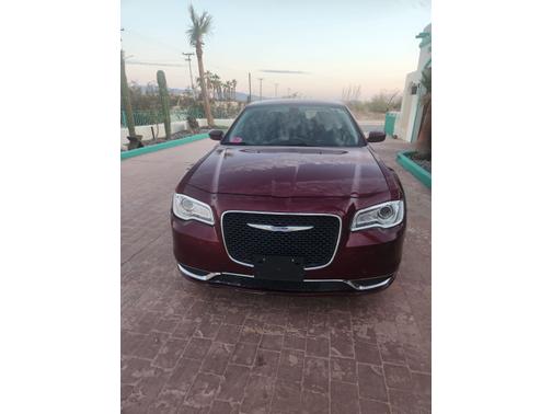 2016 Chrysler 300 Limited