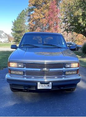 Gray 1999 Chevrolet Tahoe Base