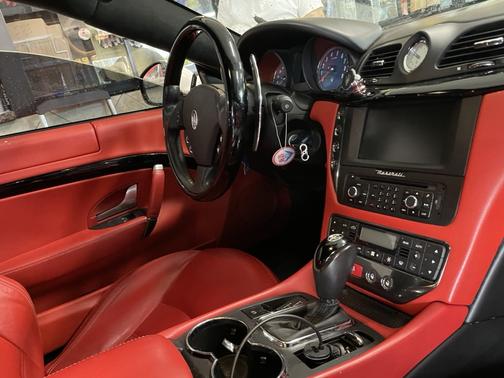 2013 Maserati GranTurismo Sport