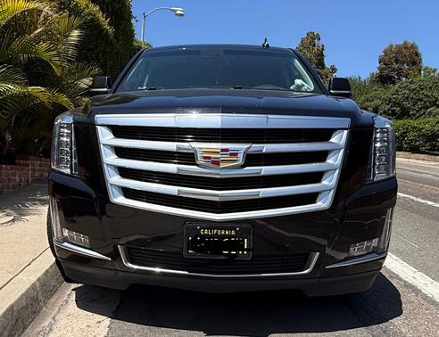 2018 Cadillac Escalade Luxury