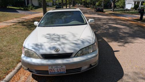 1997 Lexus ES 300 Base