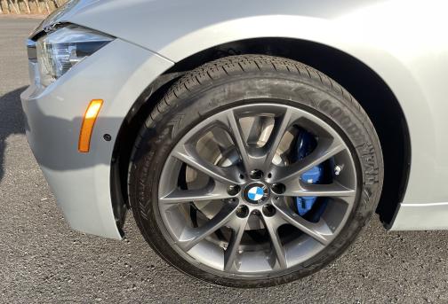 Photo 5 of 24 of 2016 BMW 340 i xDrive