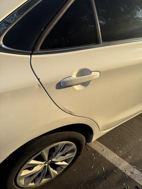 White 2015 Toyota Camry LE