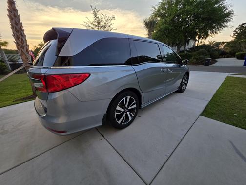Silver 2019 Honda Odyssey Elite