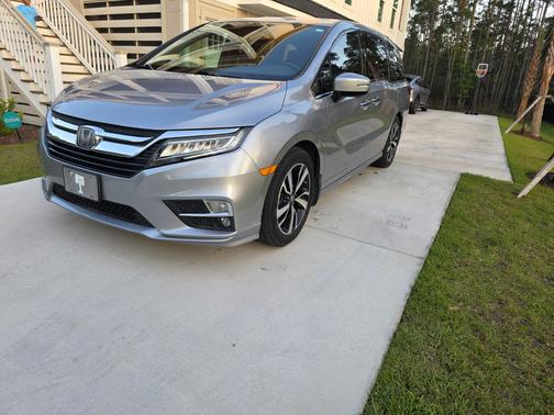 Silver 2019 Honda Odyssey Elite