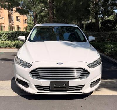 White 2016 Ford Fusion S
