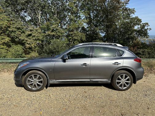 2017 INFINITI QX50 Base