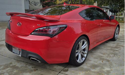 2012 Hyundai Genesis Coupe 3.8 Track