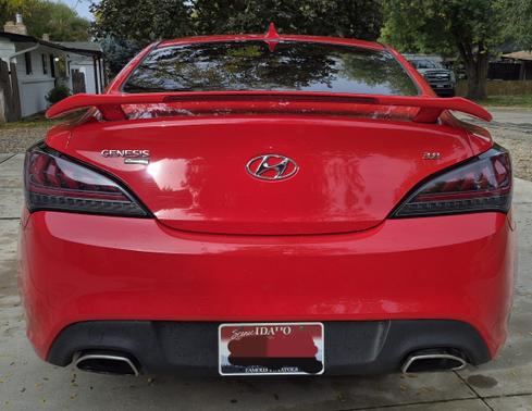 2012 Hyundai Genesis Coupe 3.8 Track