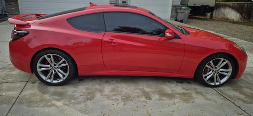 2012 Hyundai Genesis Coupe 3.8 Track