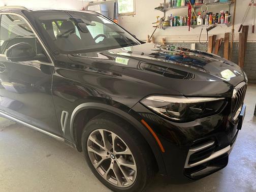 Black 2021 BMW X5 xDrive40i