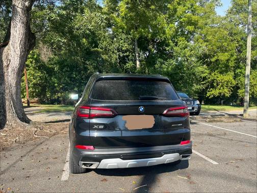 Black 2021 BMW X5 xDrive40i