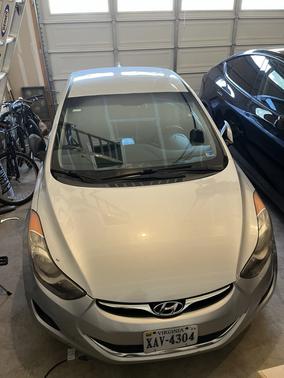 Gray 2011 Hyundai ELANTRA GLS