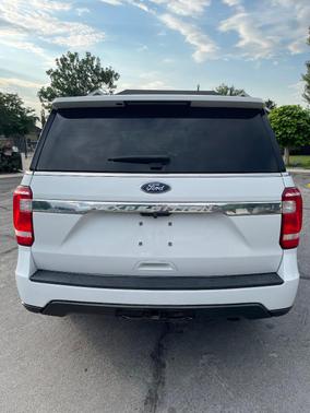 White 2019 Ford Expedition XL