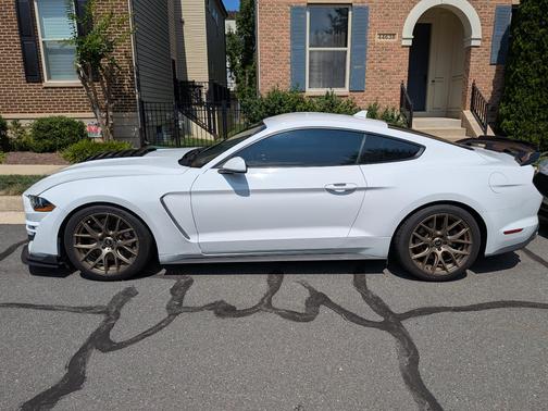 White 2022 Ford Mustang GT
