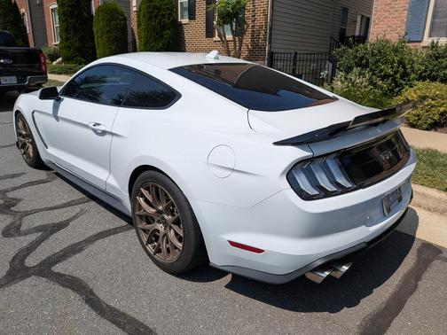 White 2022 Ford Mustang GT