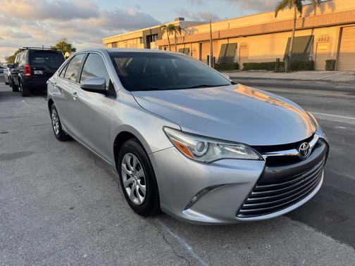 2015 Toyota Camry LE