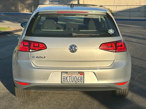 2016 Volkswagen e-Golf SE