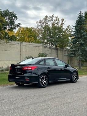 Black 2015 Ford Focus SE