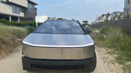 2024 Tesla Cybertruck AWD