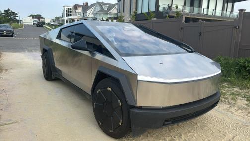 2024 Tesla Cybertruck AWD