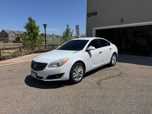 White 2014 Buick Regal Turbo Premium I