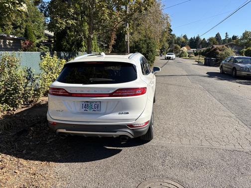 2015 Lincoln MKC Base
