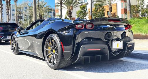 2022 Ferrari SF90 Spider Base