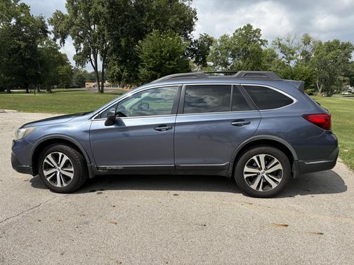 Blue 2018 Subaru Outback 2.5i Limited