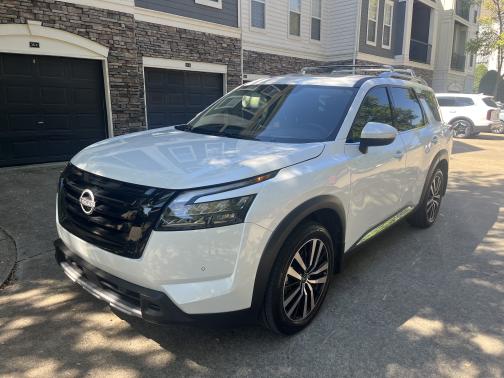 2025 Nissan Pathfinder Platinum