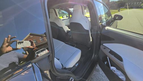 Gray 2026 Lucid Gravity Grand Touring