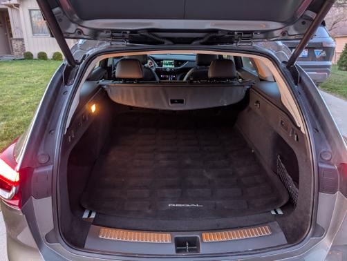 2018 Buick Regal TourX Essence