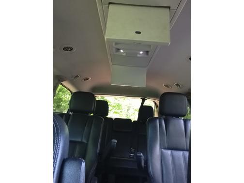 2011 Chrysler Town & Country Touring-L